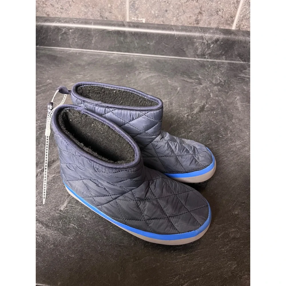 Kamik Kids Puffer‎ Booties Quilted Navy Blue Fleece Lined Indoor Outdoor Size 4